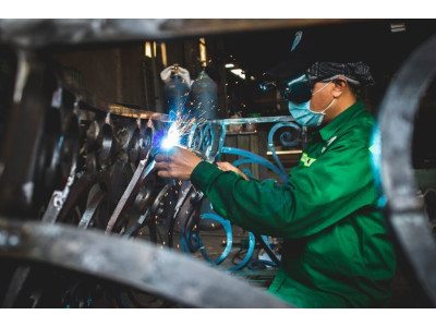 Что выбрать: сварочные очки или маску для сварки?